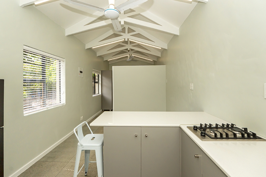 To Let 1 Bedroom Property for Rent in Pinelands Western Cape